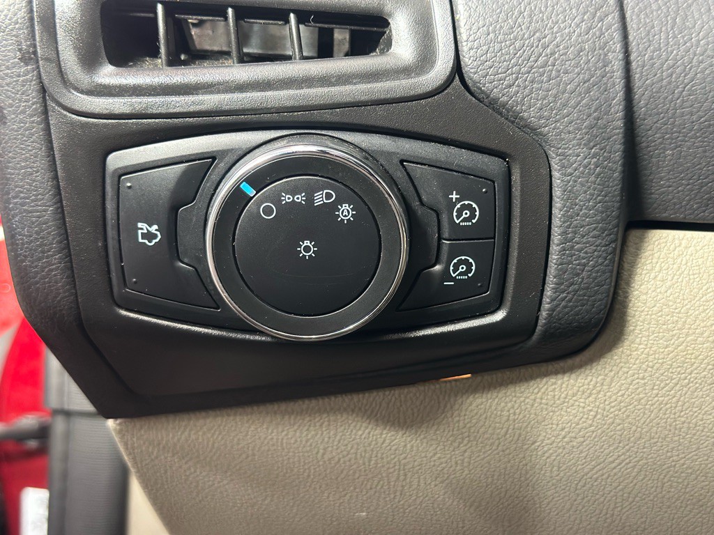 2013 Ford Focus Image 30