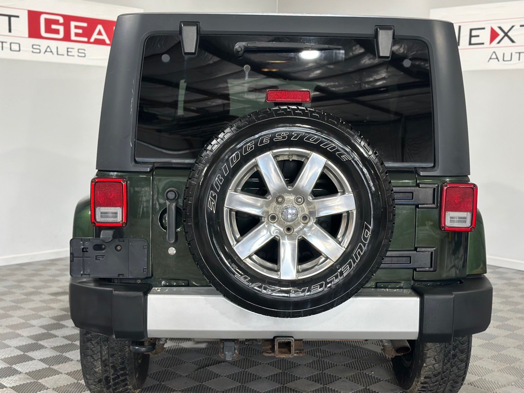 2011 Jeep Wrangler Unlimited Image 9