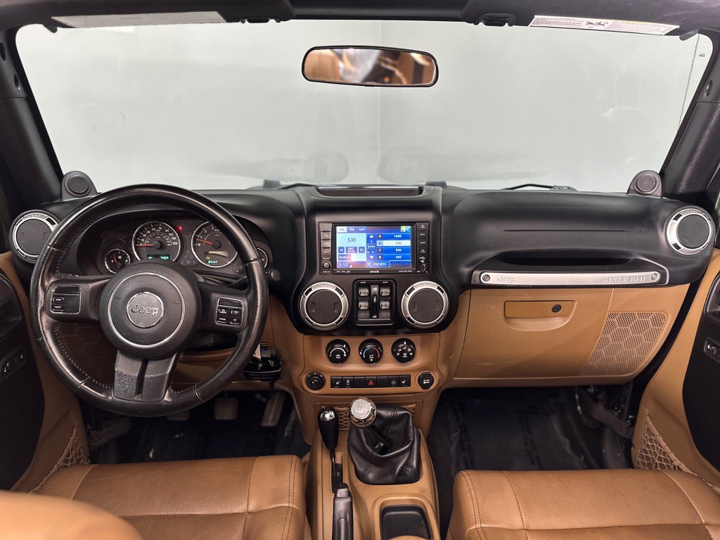 2011 Jeep Wrangler Unlimited Image 12