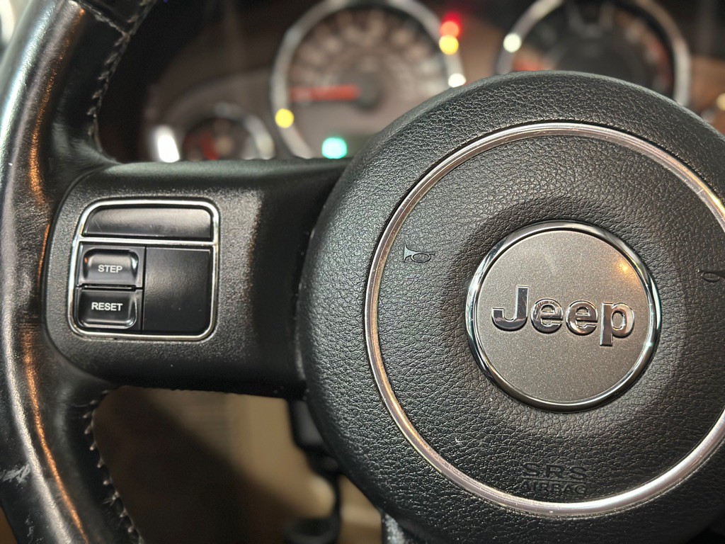 2011 Jeep Wrangler Unlimited Image 28