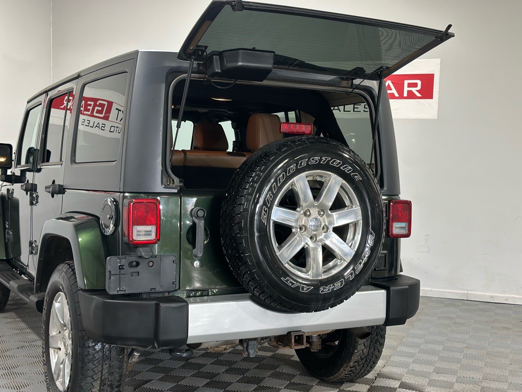 2011 Jeep Wrangler Unlimited Image 38