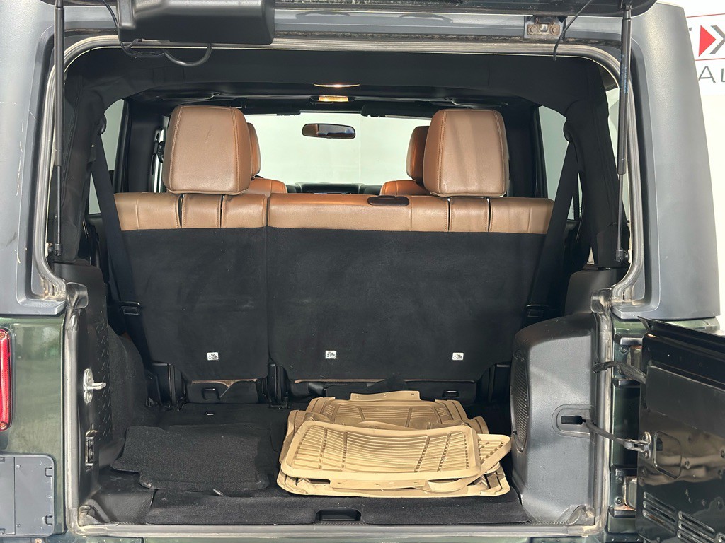 2011 Jeep Wrangler Unlimited Image 40