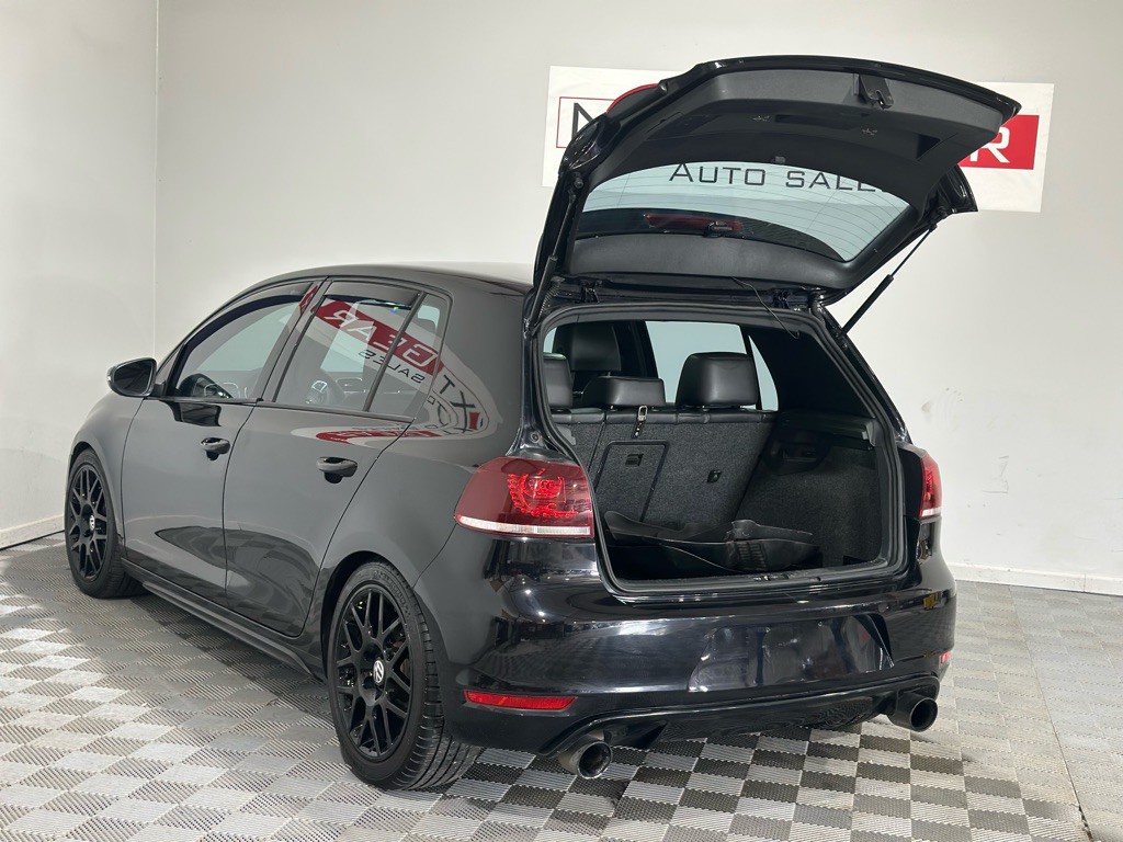 2012 Volkswagen GTI Image 35