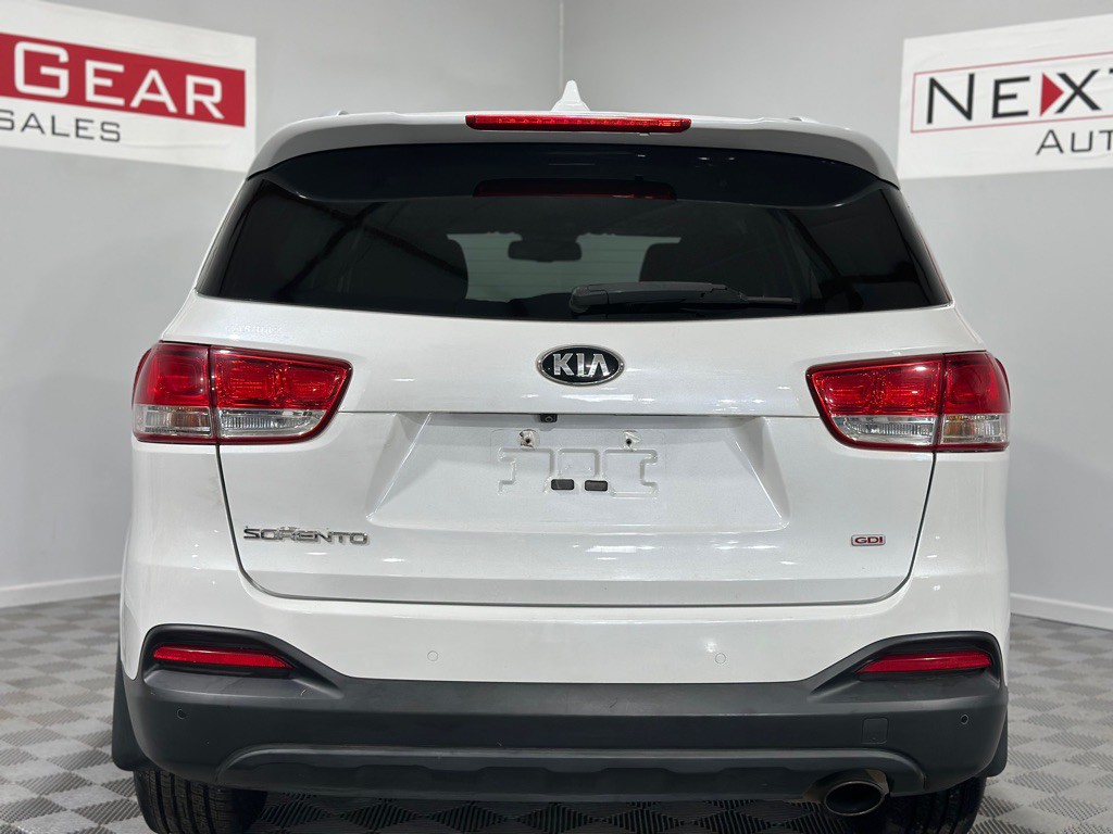 2016 Kia Sorento Image 7