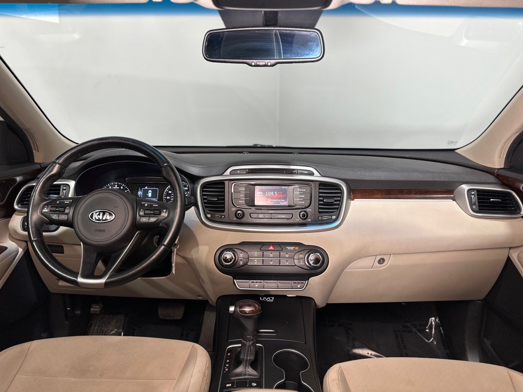 2016 Kia Sorento Image 11