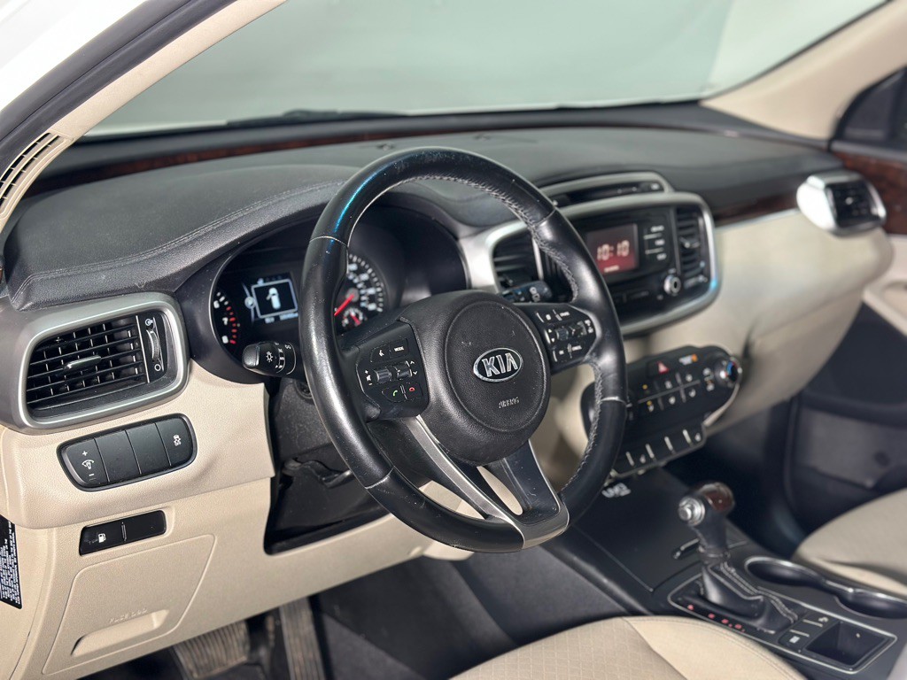 2016 Kia Sorento Image 26