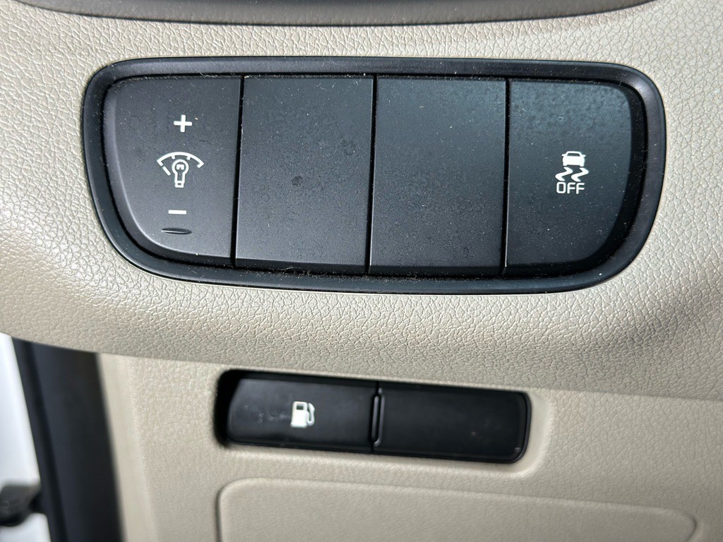 2016 Kia Sorento Image 32