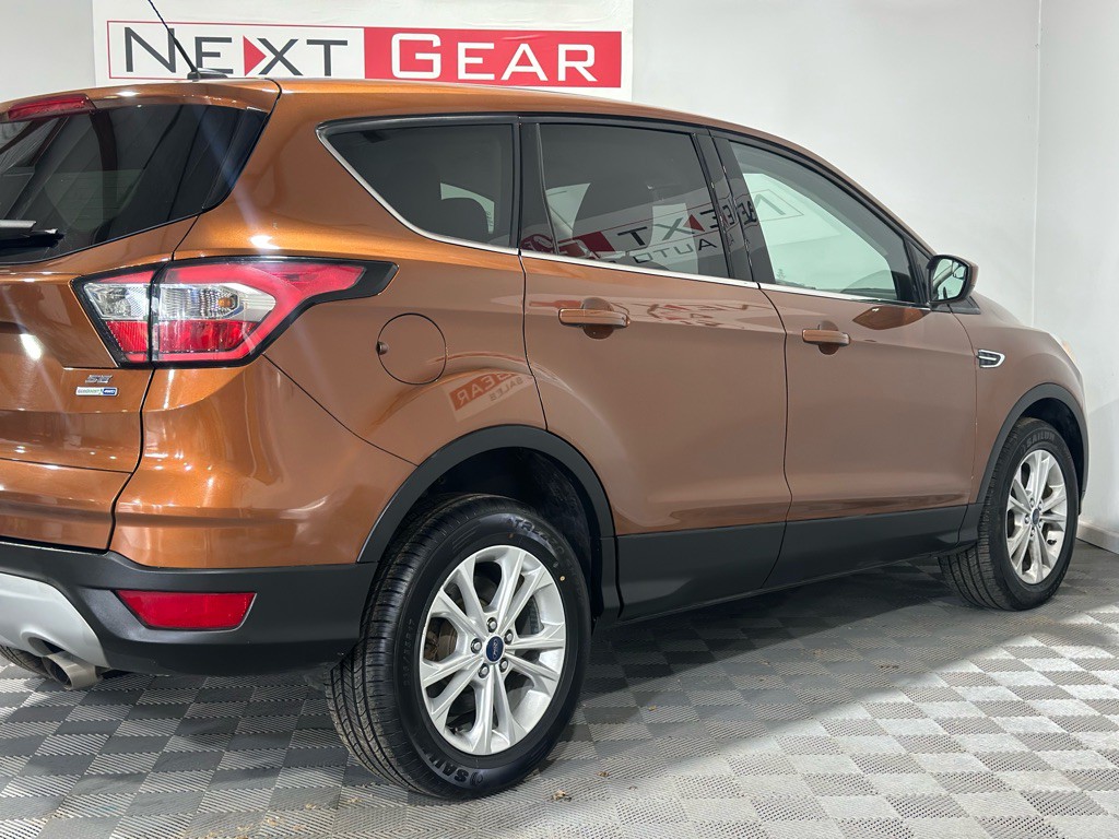2017 Ford Escape Image 9