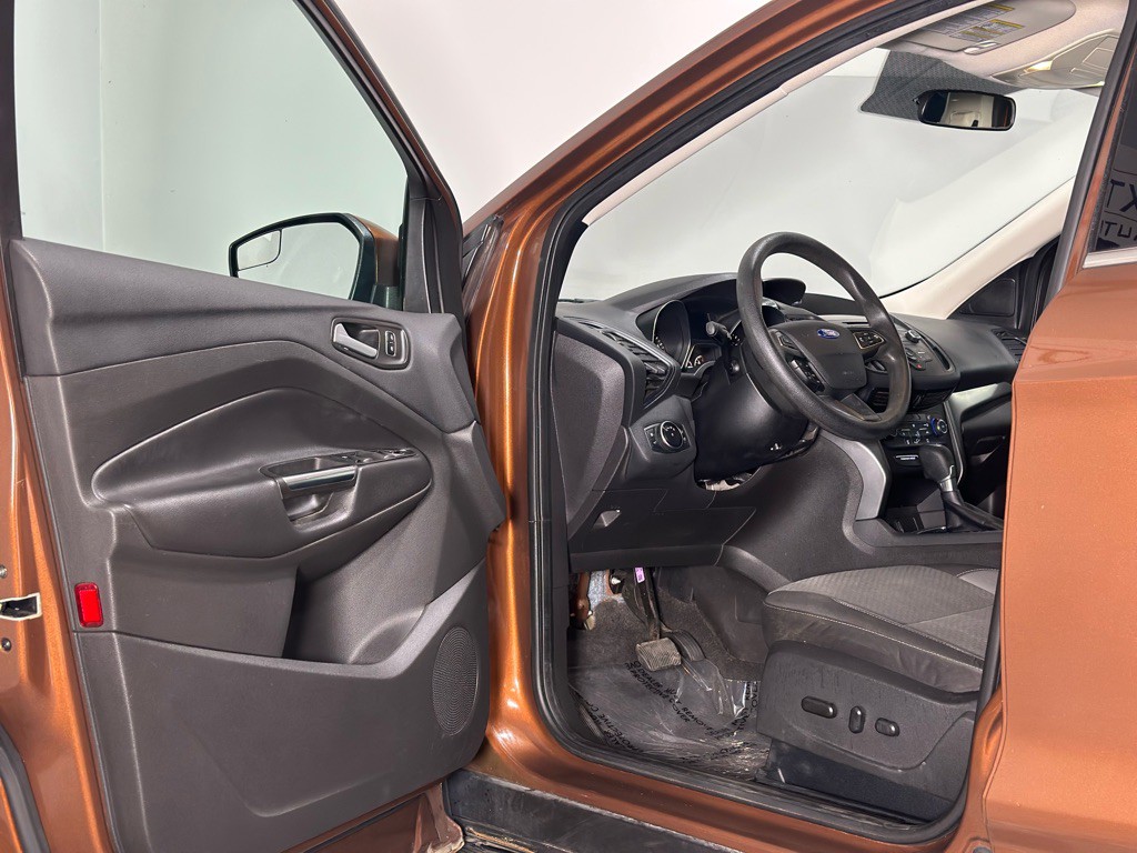 2017 Ford Escape Image 11