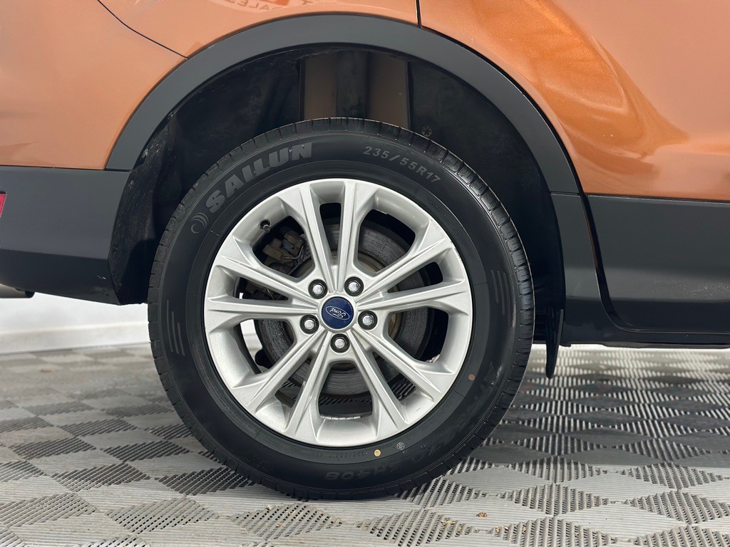 2017 Ford Escape Image 35