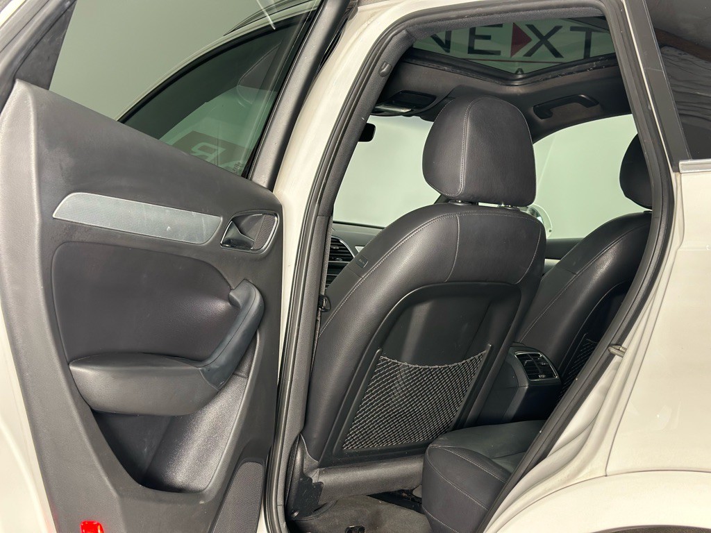 2016 Audi Q3 Image 10
