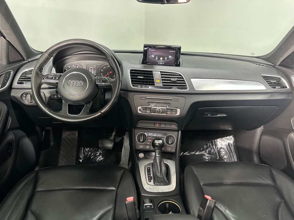 2016 Audi Q3 Image 11
