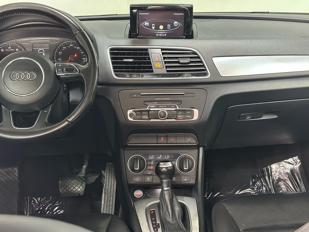2016 Audi Q3 Image 14