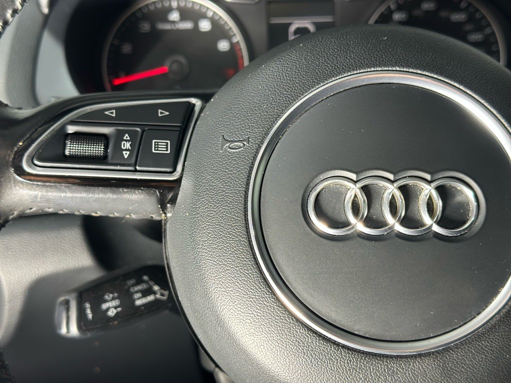 2016 Audi Q3 Image 28
