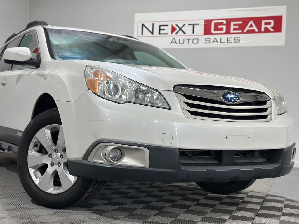 2011 Subaru Outback Image 3