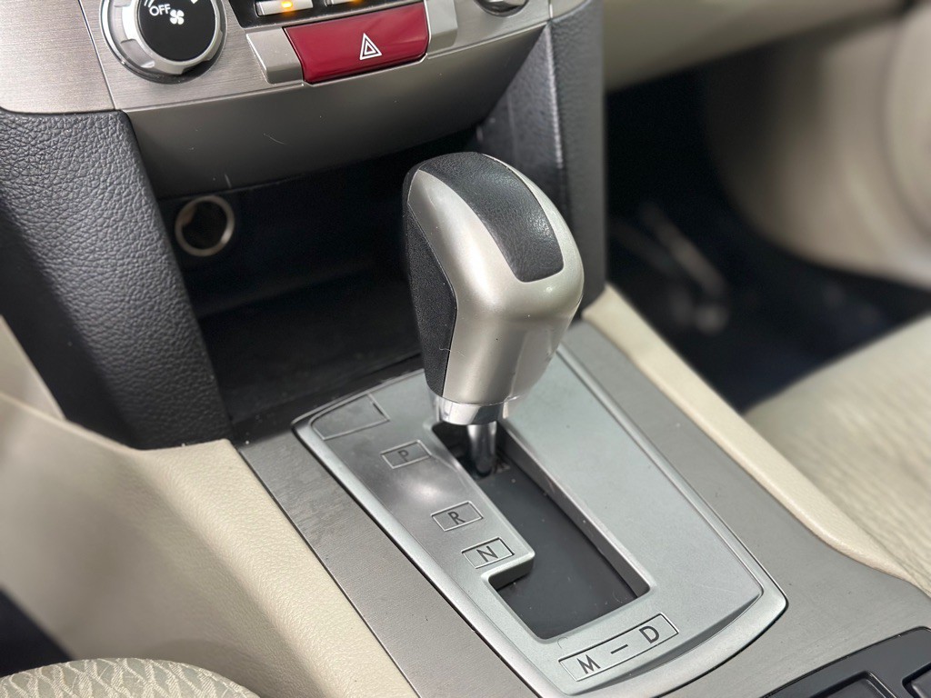 2011 Subaru Outback Image 19