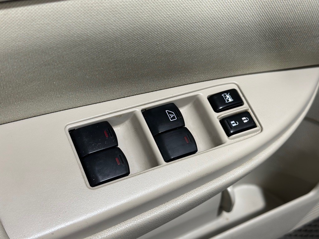 2011 Subaru Outback Image 27
