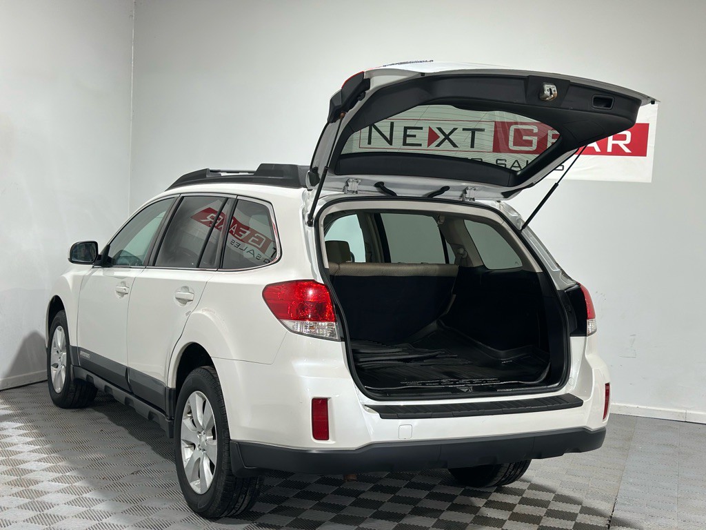 2011 Subaru Outback Image 29