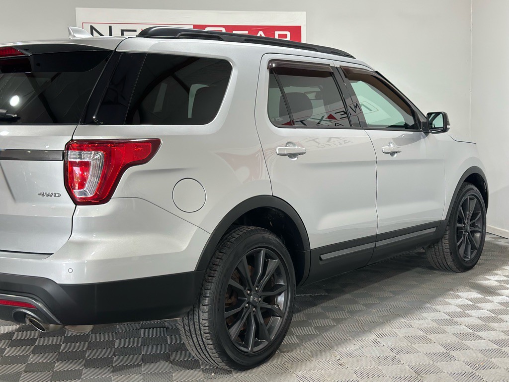 2017 Ford Explorer Image 10
