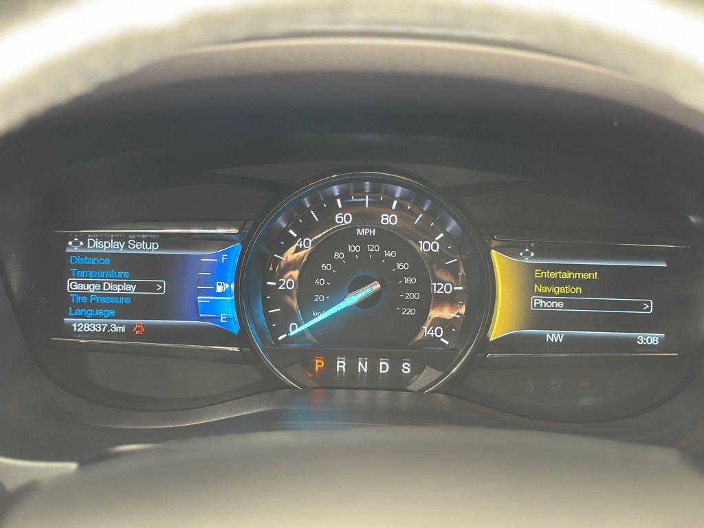2017 Ford Explorer Image 27