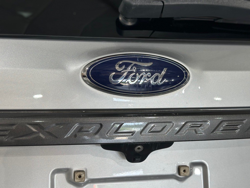 2017 Ford Explorer Image 41