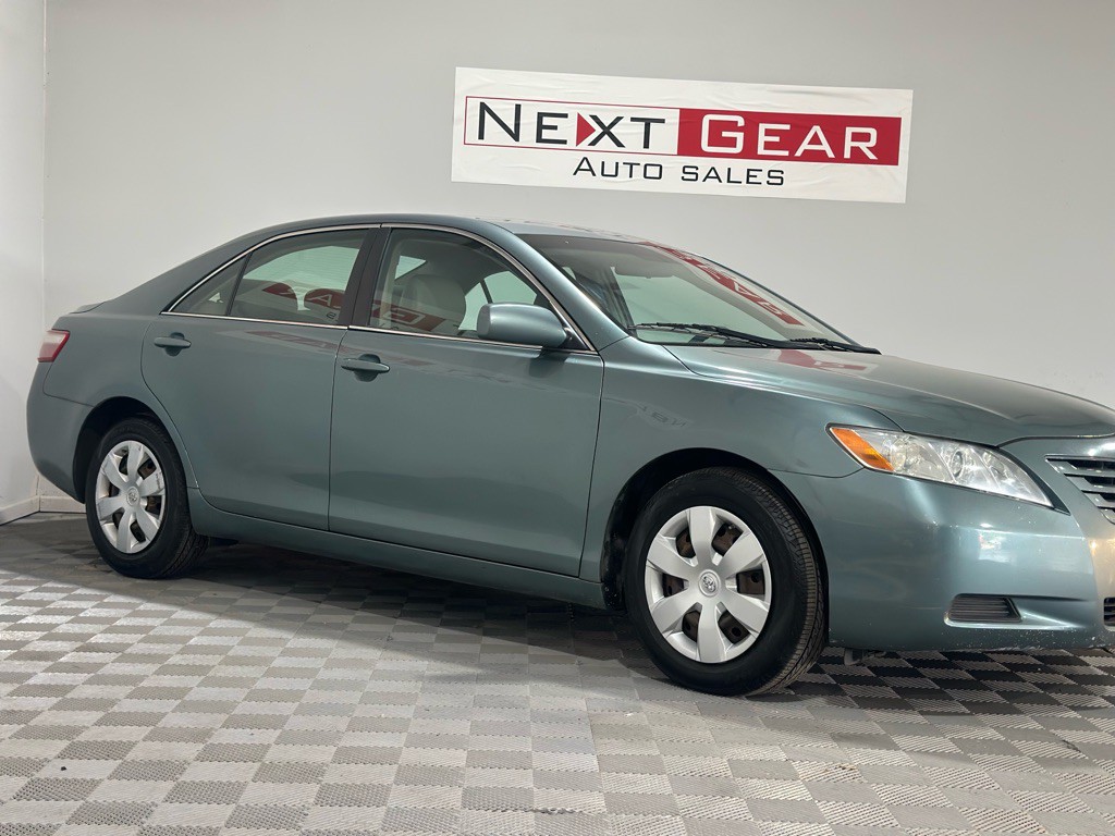 2007 Toyota Camry Image 2