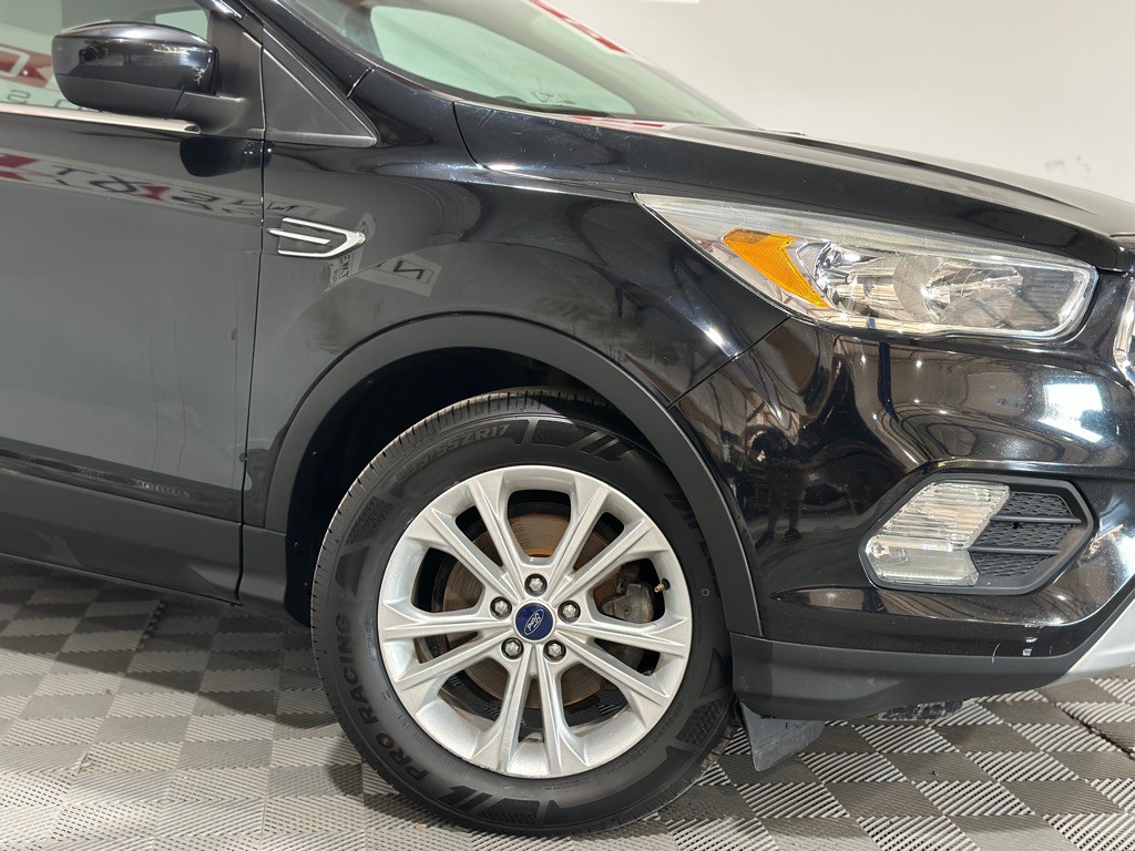 2017 Ford Escape Image 3