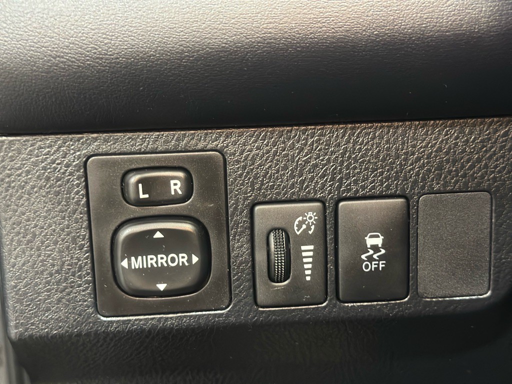 2013 Toyota Rav4 Image 23