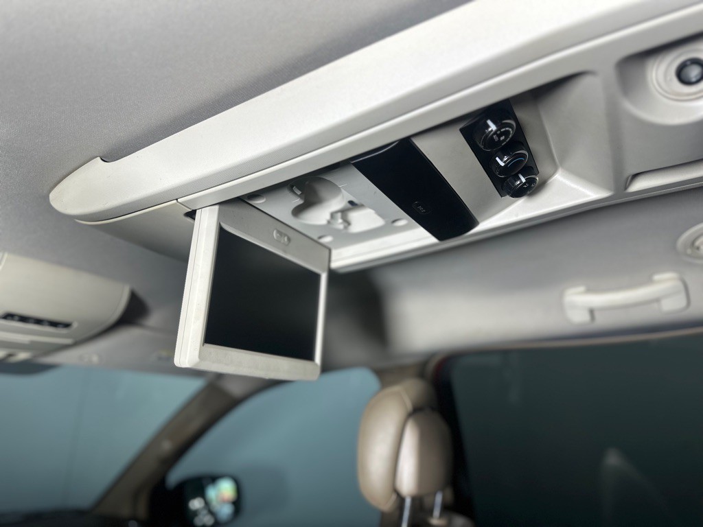 2014 Chrysler Town & Country Image 30