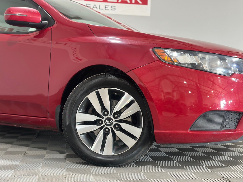 2013 Kia Forte Image 2