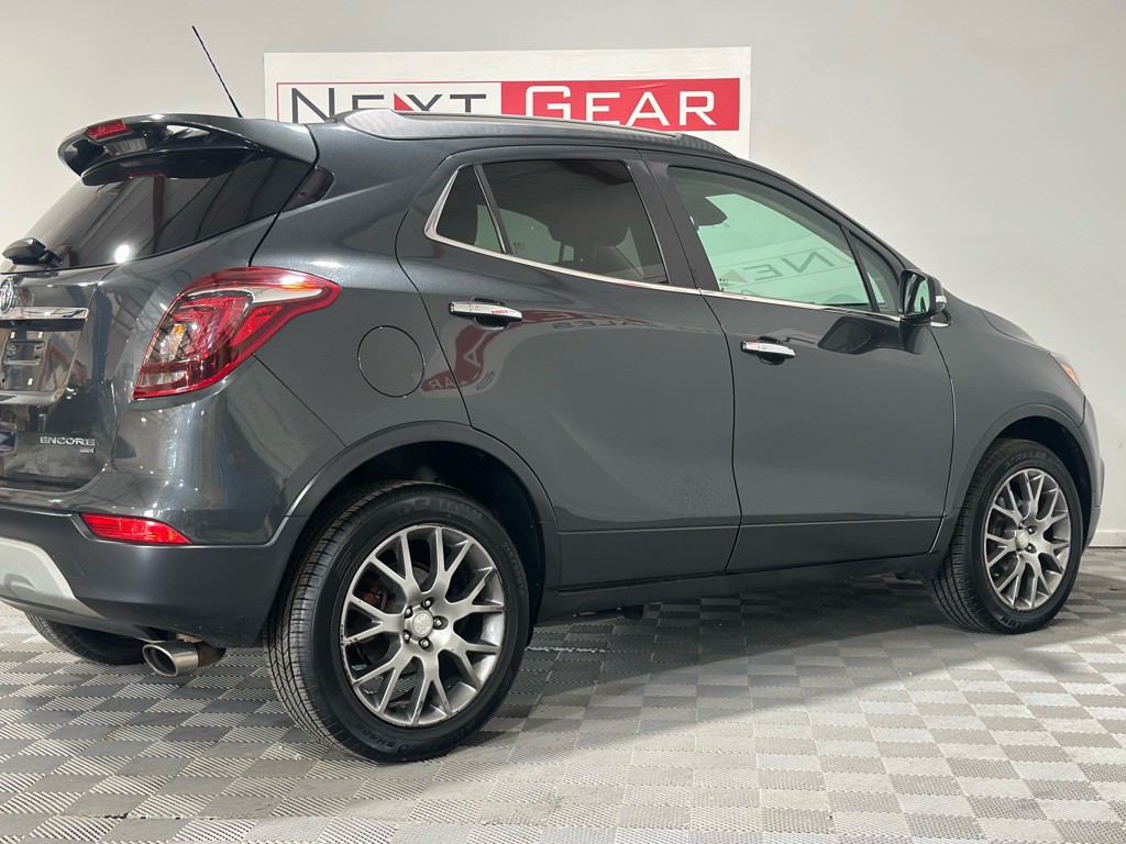 2017 Buick Enclave Image 8