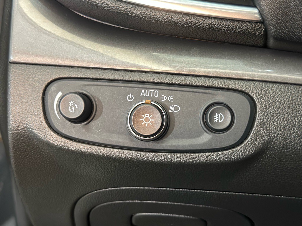 2017 Buick Enclave Image 27