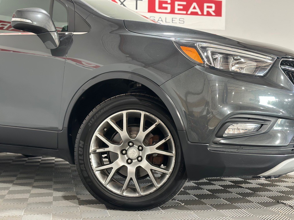 2017 Buick Enclave Image 35