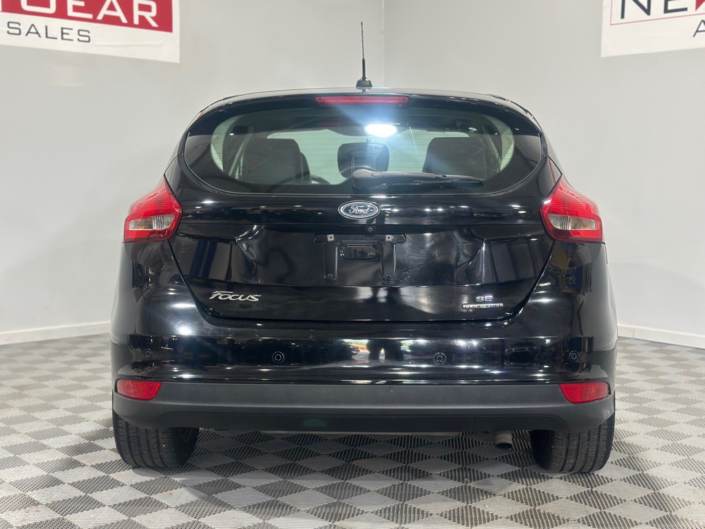 2016 Ford Focus Image 9