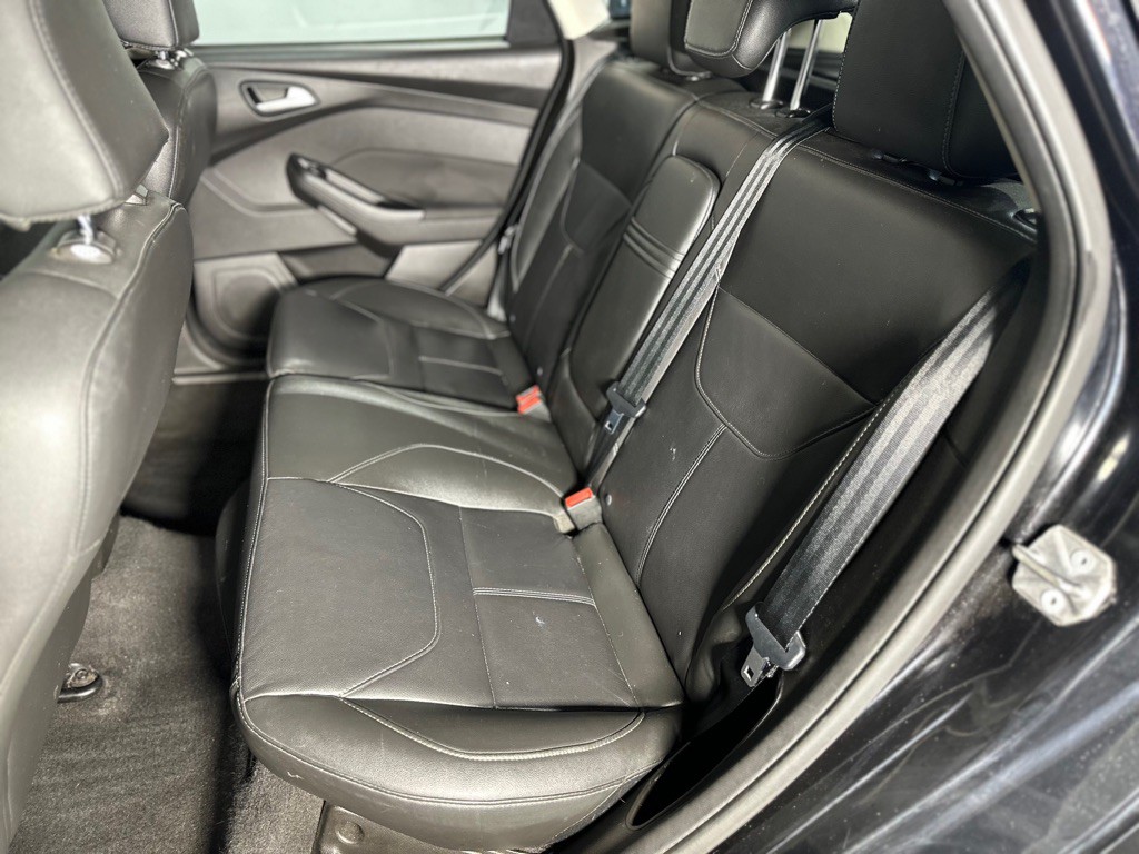 2016 Ford Focus Image 27