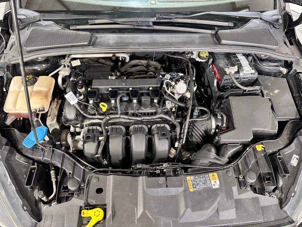 2016 Ford Focus Image 35