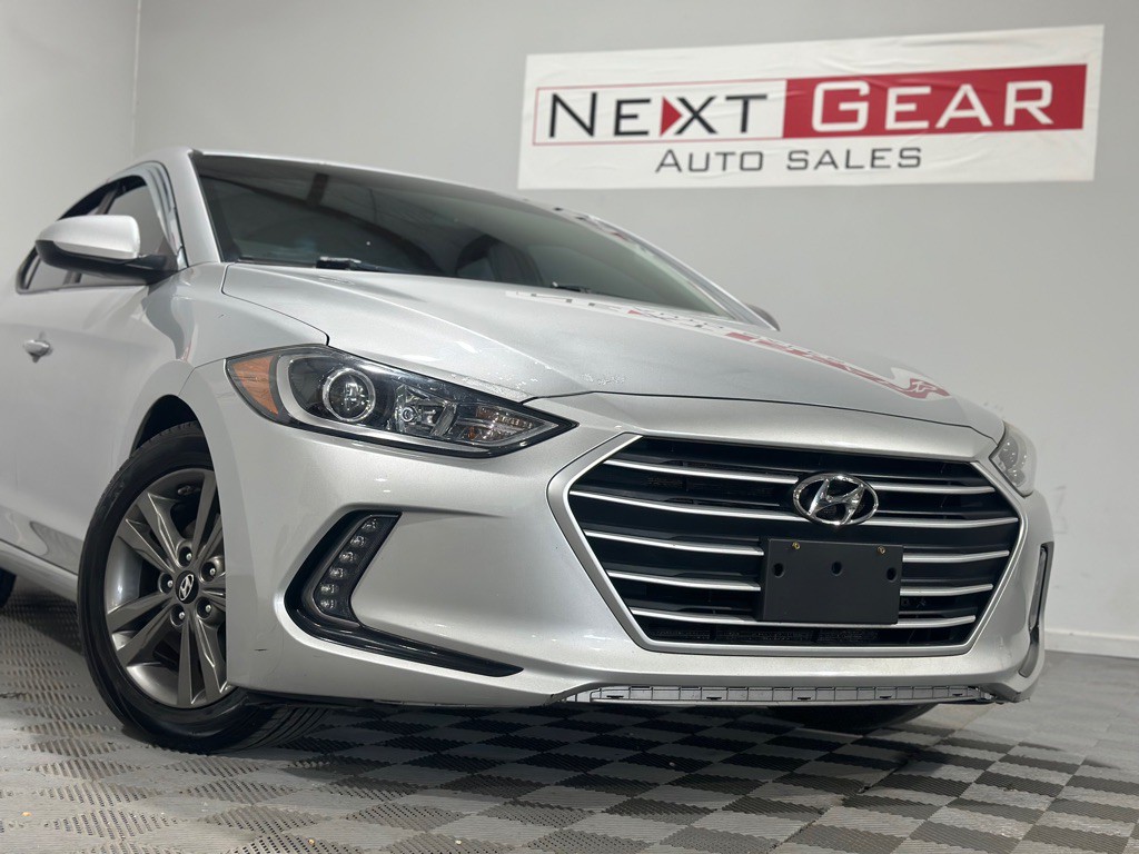 2018 Hyundai Elantra Image 3