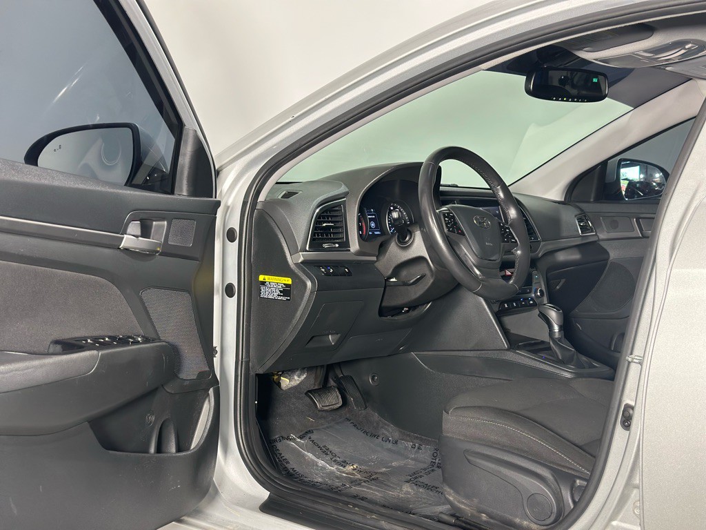 2018 Hyundai Elantra Image 10