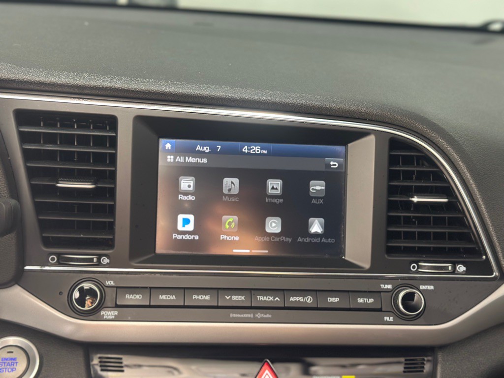 2018 Hyundai Elantra Image 17