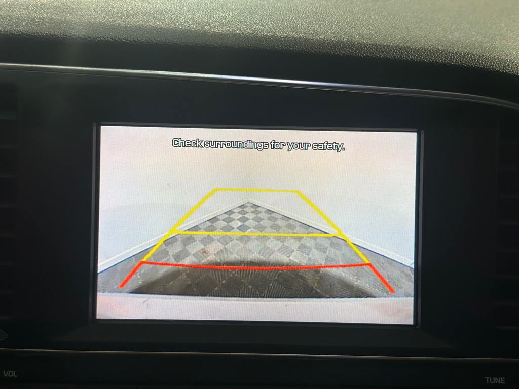 2018 Hyundai Elantra Image 20
