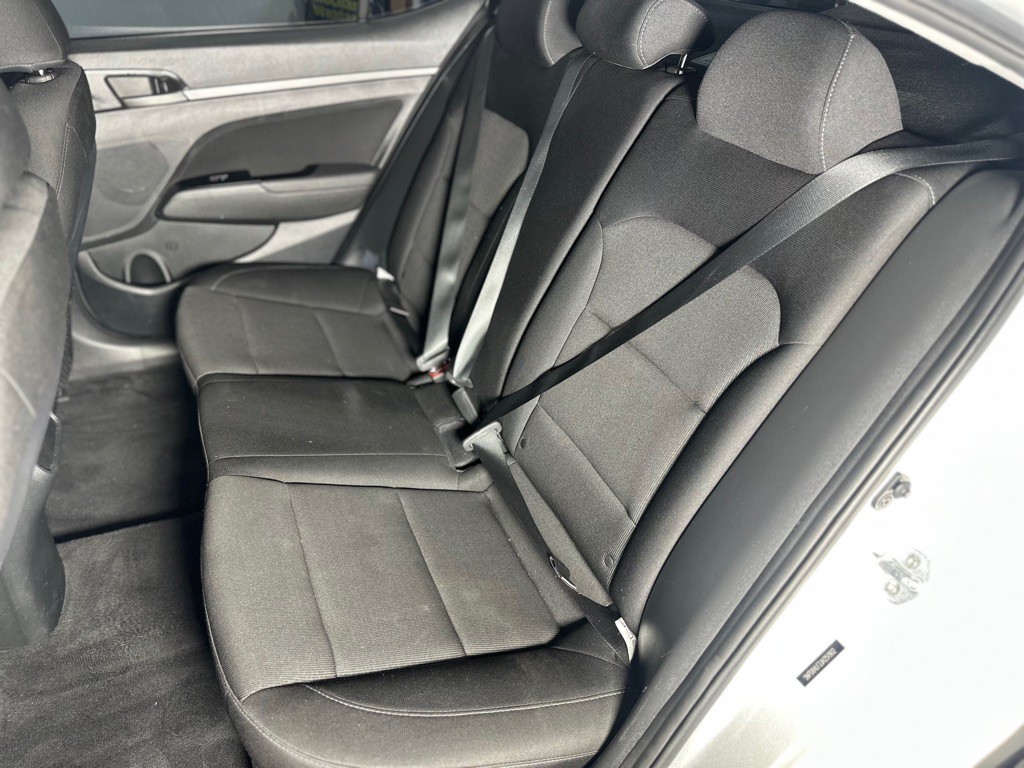 2018 Hyundai Elantra Image 27