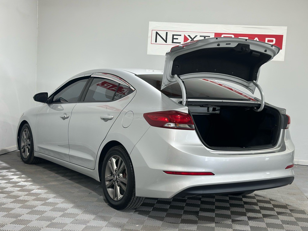 2018 Hyundai Elantra Image 33