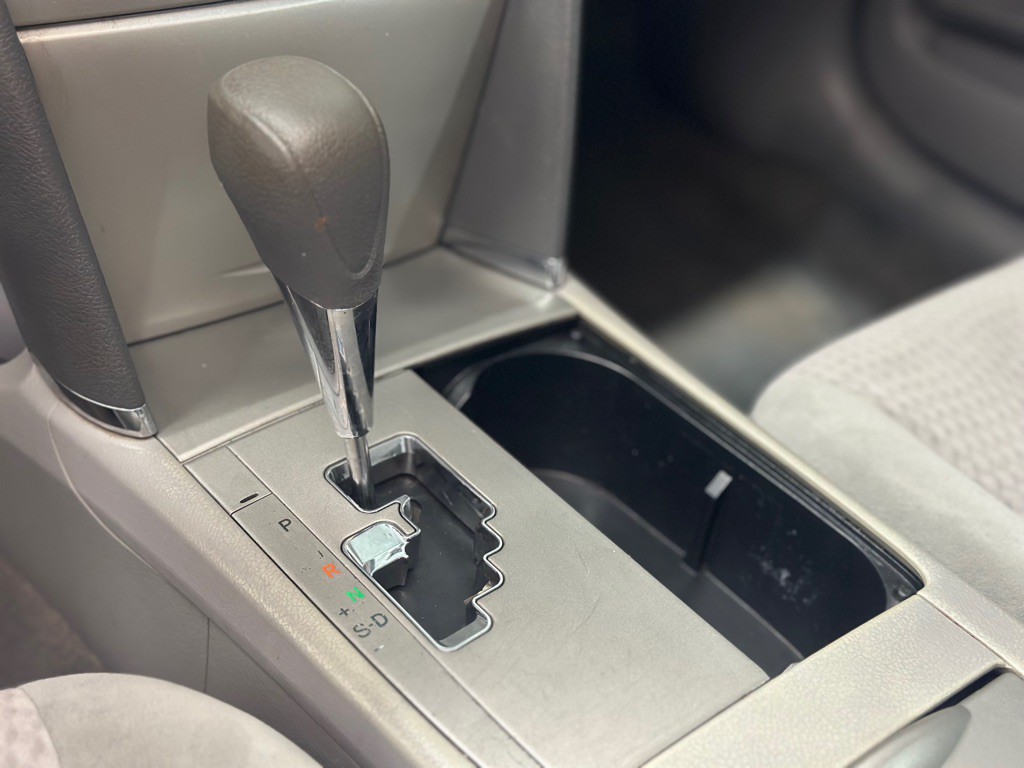 2011 Toyota Camry Image 17
