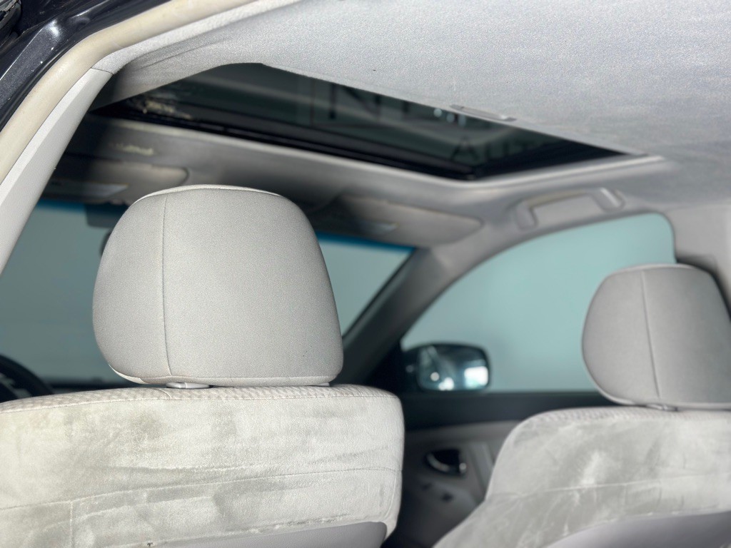 2011 Toyota Camry Image 18