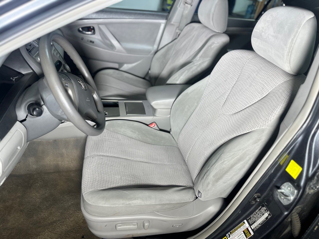 2011 Toyota Camry Image 20