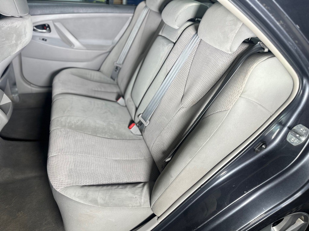 2011 Toyota Camry Image 21