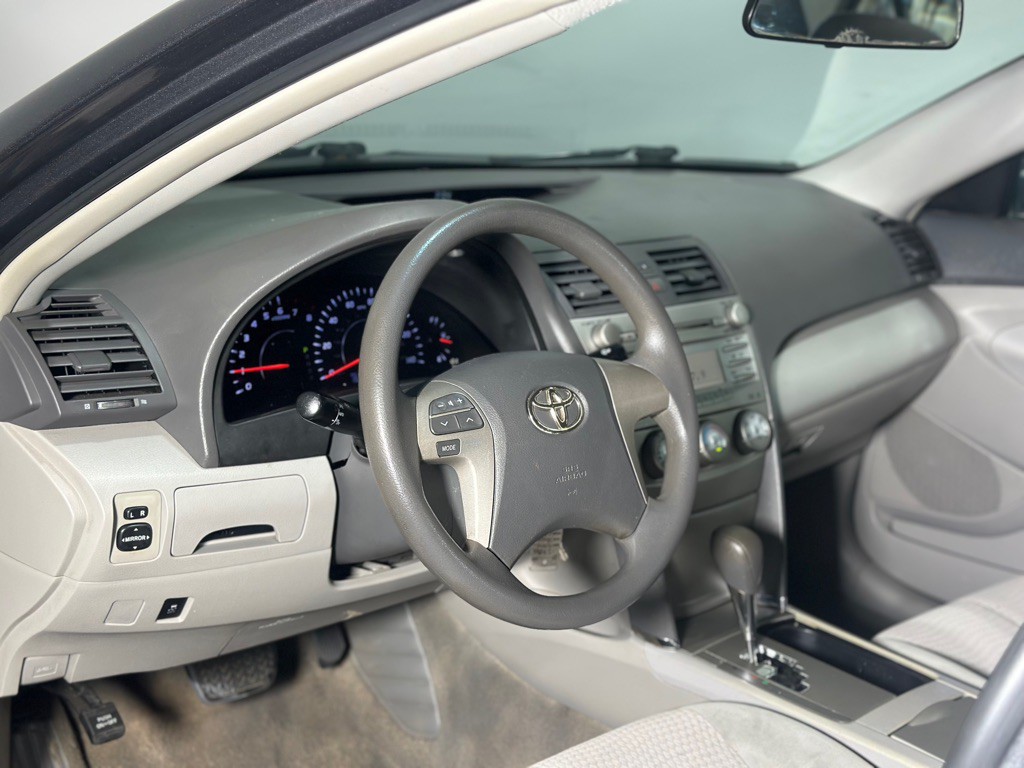 2011 Toyota Camry Image 22