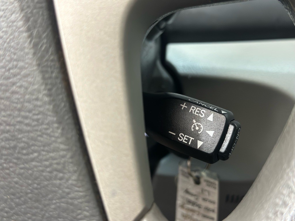 2011 Toyota Camry Image 24