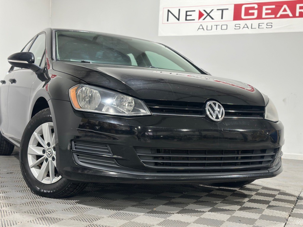 2015 Volkswagen Golf Image 3