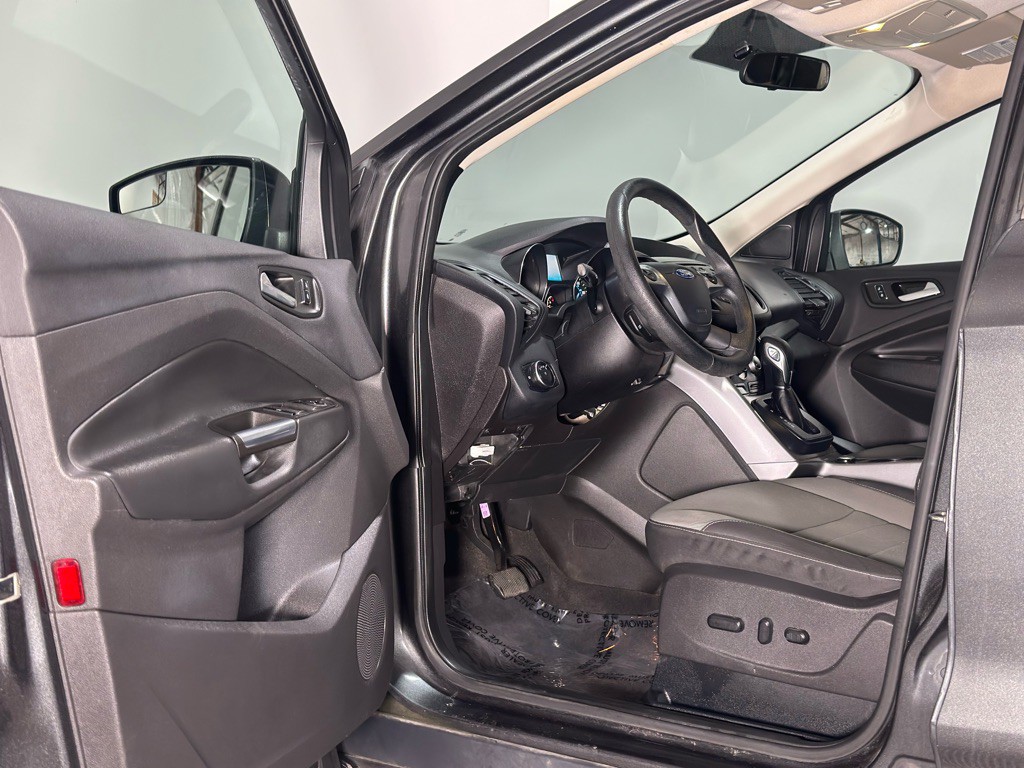 2016 Ford Escape Image 9